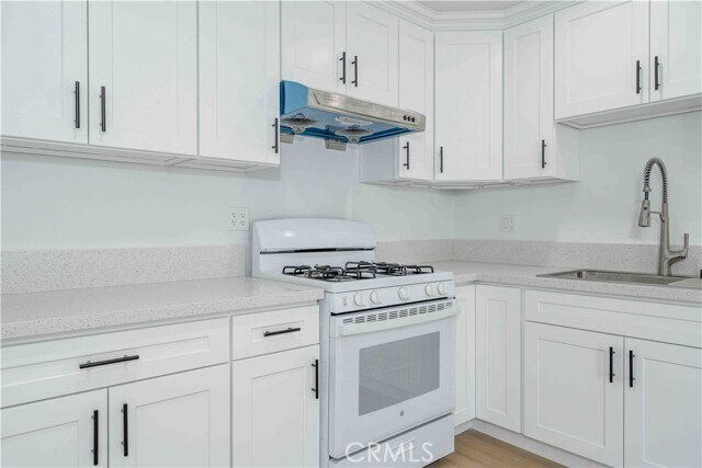 Building Photo - 8665 Trask Ave