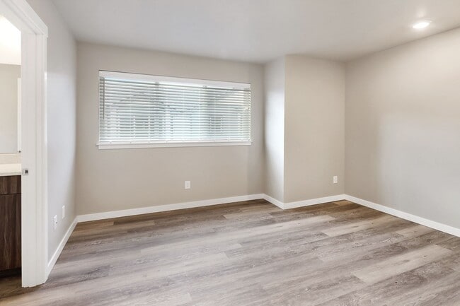 Building Photo - 1809 Eastgate Loop