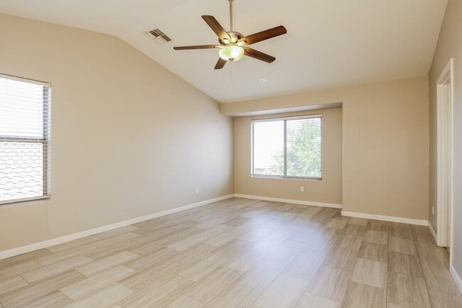 Building Photo - 4538 W Fawn Dr