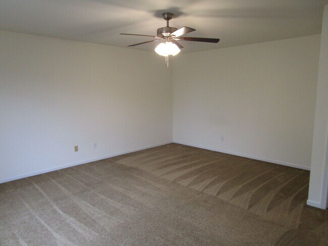 Building Photo - 3538-3540 Prescott Dr.