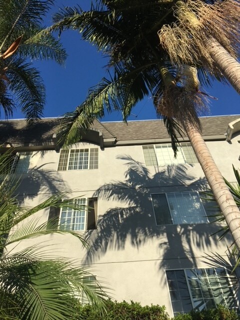 Building Photo - 4441 Woodman Ave