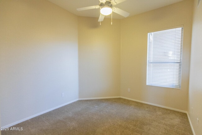 Building Photo - 770 W Aloe Pl