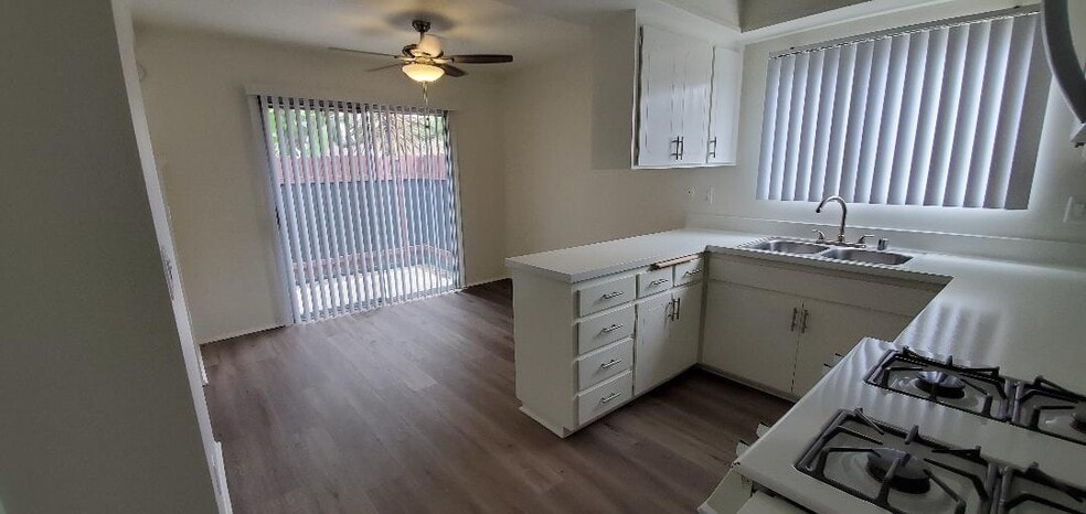 Building Photo - 14271 Browning Ave