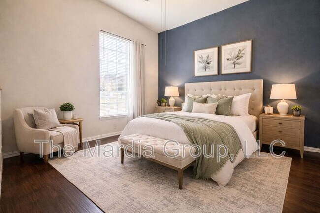 Building Photo - 7236 Tolosa