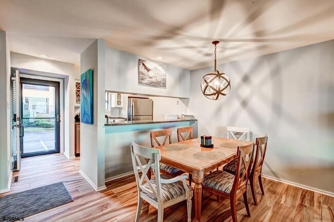 Building Photo - 12 Genoa Ct