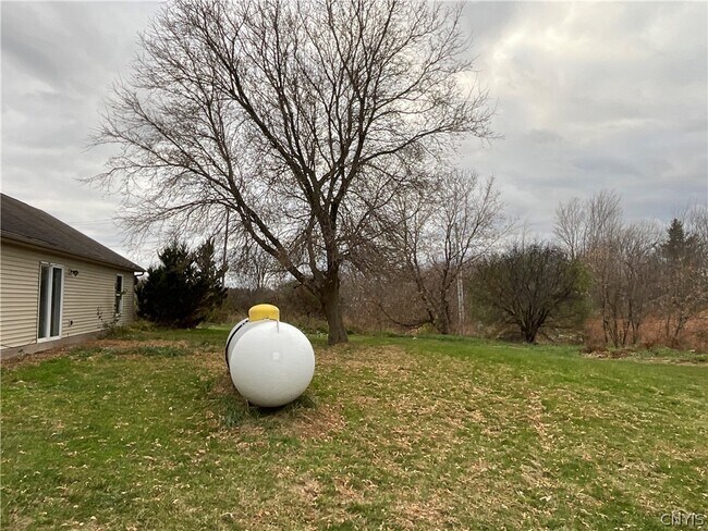 Building Photo - 32161 US-20