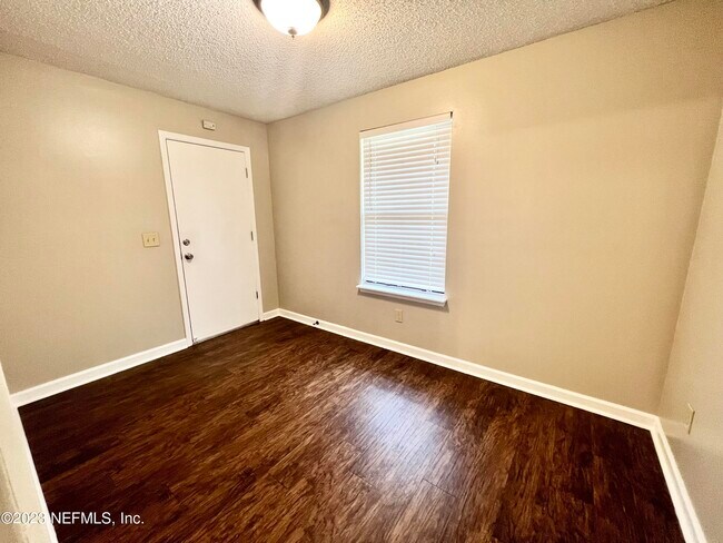 Building Photo - 4652 Antelope St