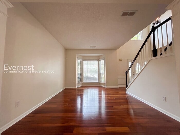 Building Photo - 3406 Chastain Glen Ln NE