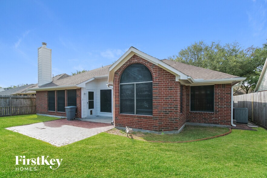 Building Photo - 3111 Bay Spring Dr