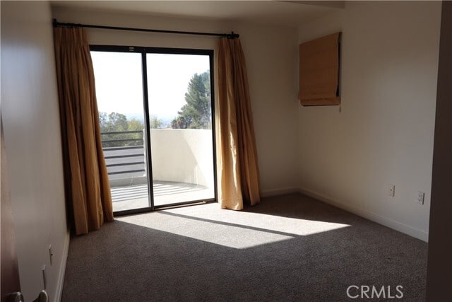 Building Photo - 703 Luton Dr