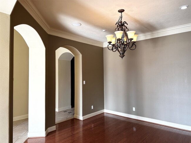 Building Photo - 617 Constellation Blvd