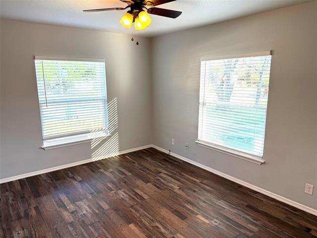 Building Photo - 1826 N Woods St