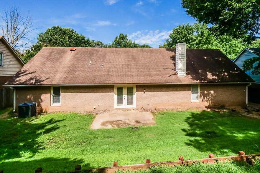 Building Photo - 128 Walnut Ridge Ln