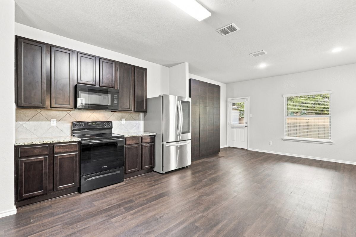 Building Photo - 7222 Boxing Grove