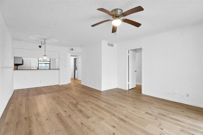 Building Photo - 10501 W Broward Blvd