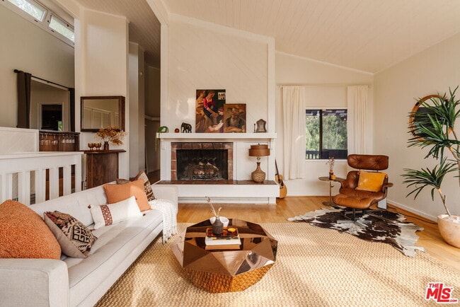 Building Photo - 2239 Topanga Skyline Dr
