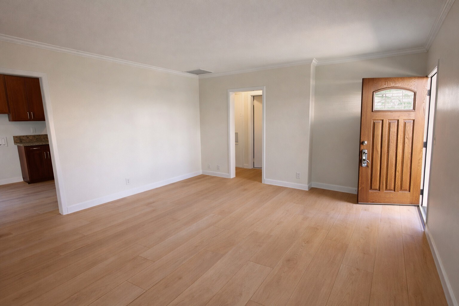 Building Photo - 607 N Mar Vista Ave