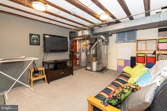 Building Photo - 52 Woodbine Rd