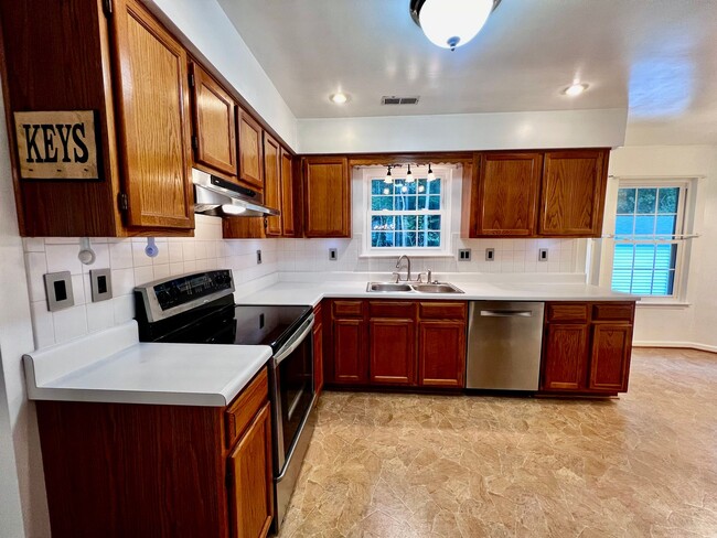 Building Photo - Move-In Special: Receive $1,350 off your f...