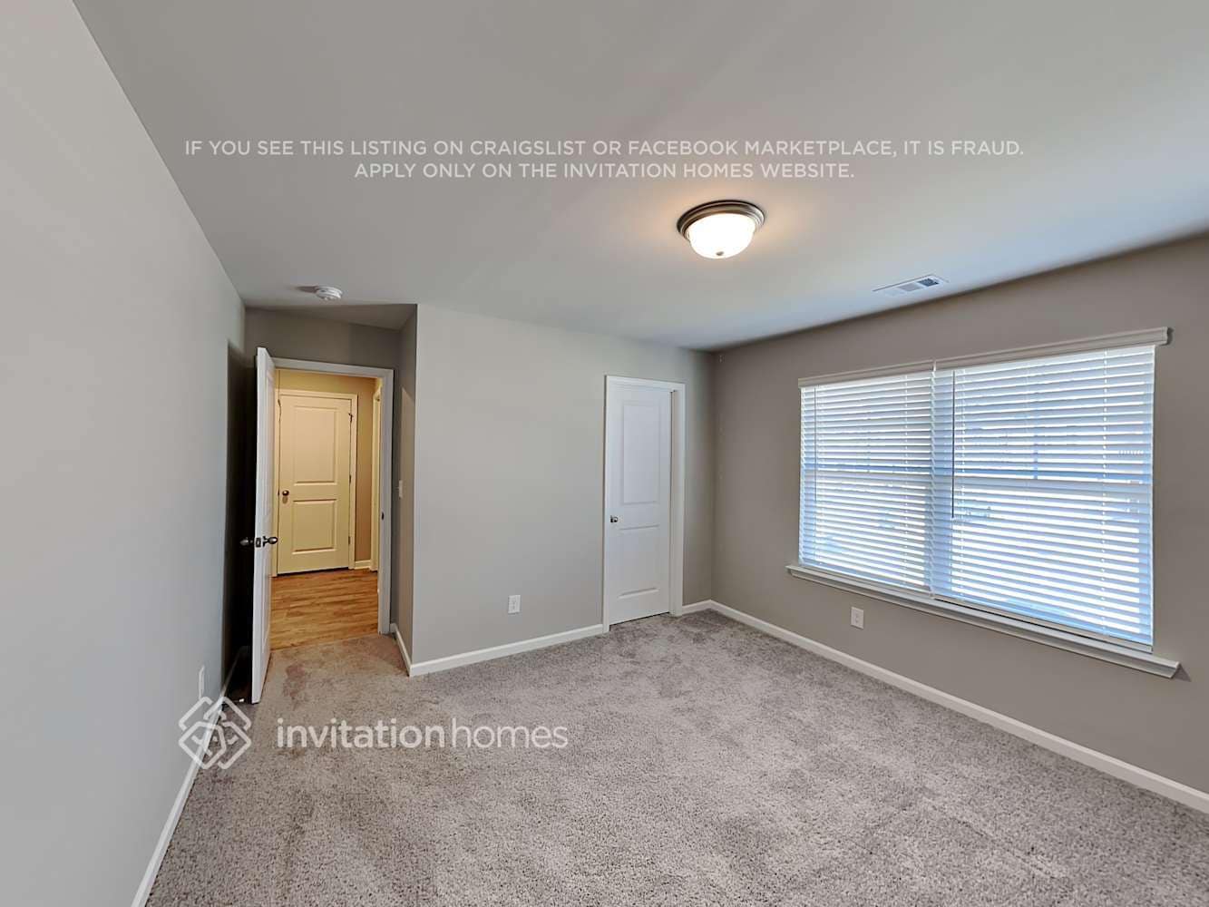 Building Photo - 145 Lantana Crossing