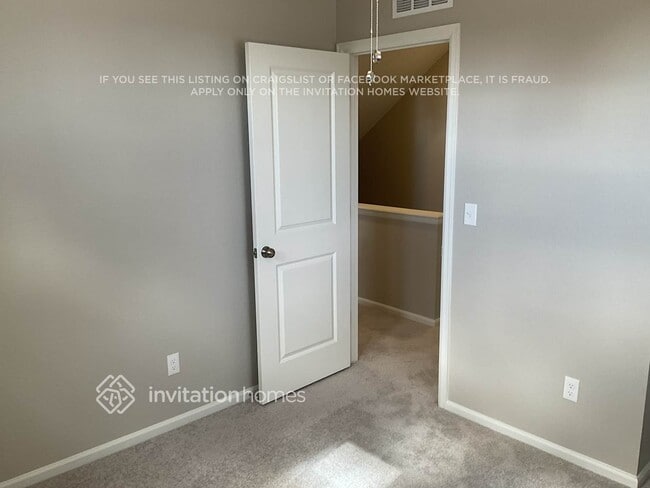 Building Photo - 5619 Dakan Lp