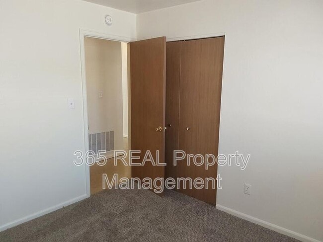 Building Photo - 3621 Centennial Cir