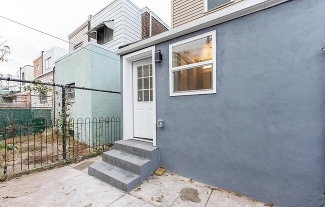Building Photo - 3131 Memphis St