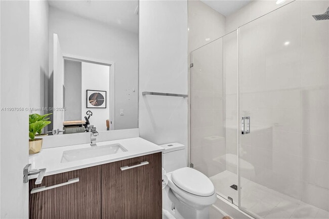 Building Photo - 45 SW 9th St