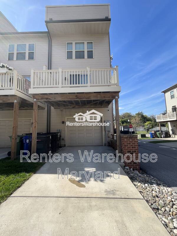 Building Photo - 201 S Macon St.