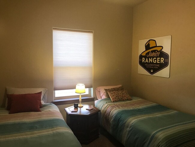 Building Photo - Single Family Home for Rent in Bozeman