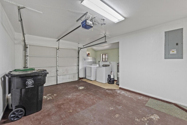 Building Photo - 1532 Gurley Ct