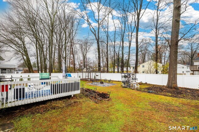 Building Photo - 14 Haynes Rd