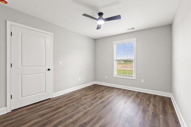 Building Photo - 5009 Melana Wy