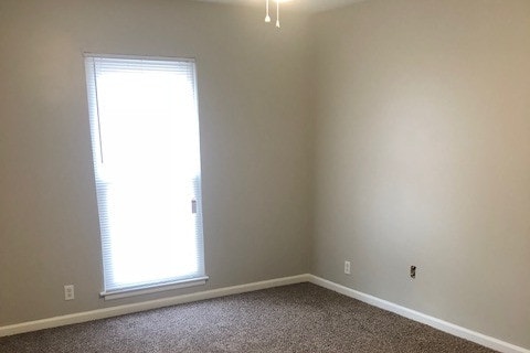 Building Photo - 370 Wallace Rd