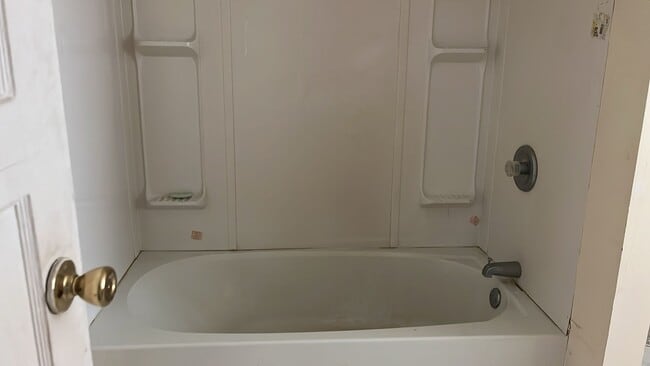 Building Photo - 312 Earnie Ln