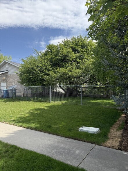 Building Photo - 938 E 1420 N