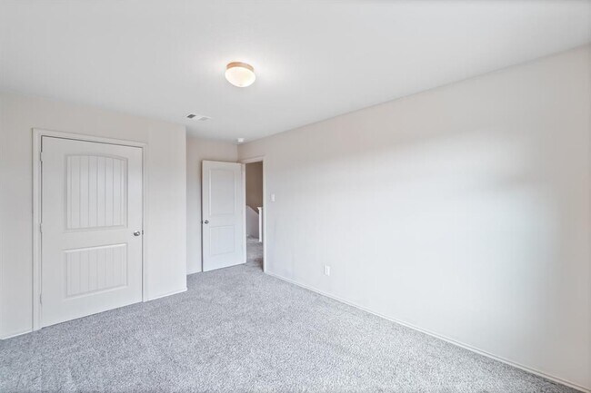 Building Photo - 2043 Harmon Park Ct