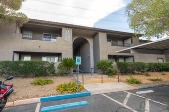 Building Photo - For Rent – 1 Bed, 1 Bath Condo Near Durang...