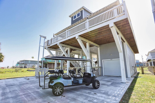 Building Photo - 927 Palm Ridge Dr