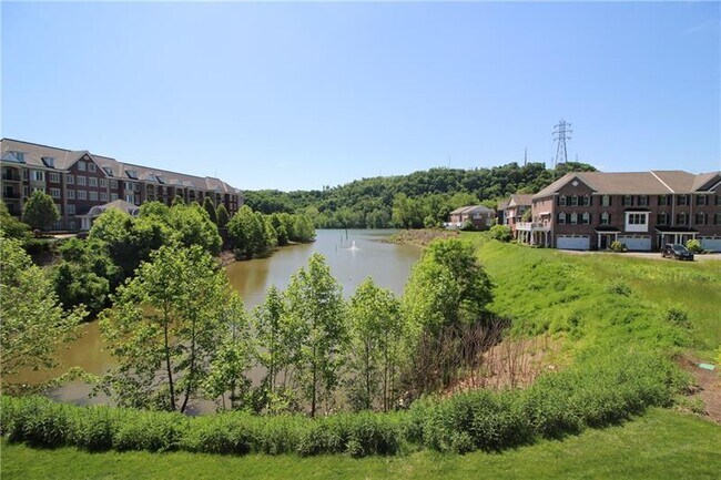 Building Photo - 102 Chapel Harbor Dr