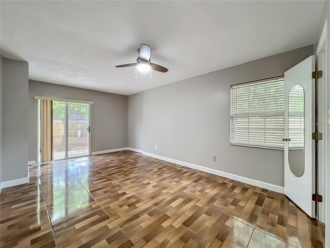 Building Photo - 2557 Riva Ct