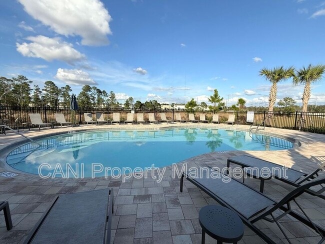 Building Photo - 646 Teviot Rd