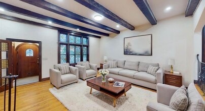 Building Photo - 90-09 68th Ave