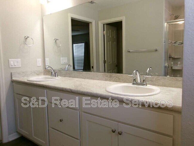 Building Photo - 1247 Mezzavalle Wy