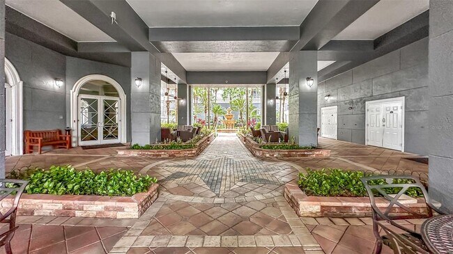 Building Photo - 700 S Harbour Island Blvd