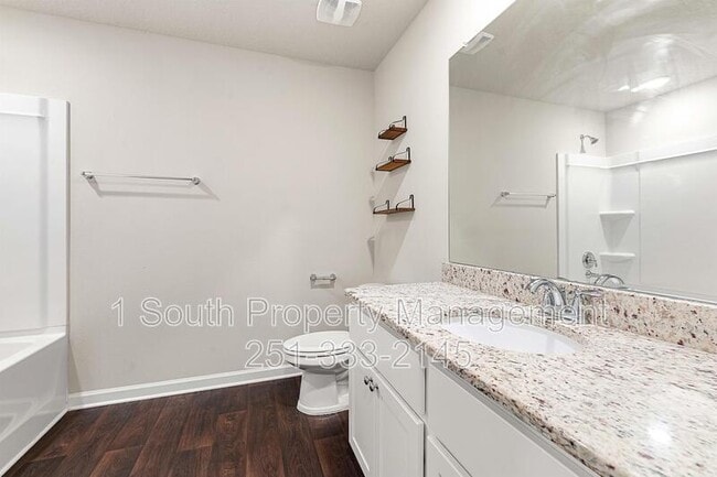 Building Photo - 724 Amador Avenue