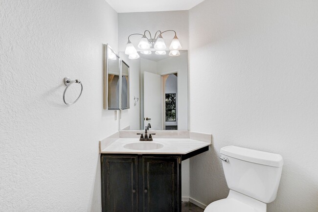 Building Photo - 4BEDROOM HOME ON THE GOLF COURSE 89130 * C...
