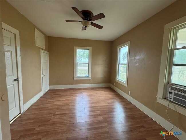 Building Photo - 1451 Old Seguin Luling Rd