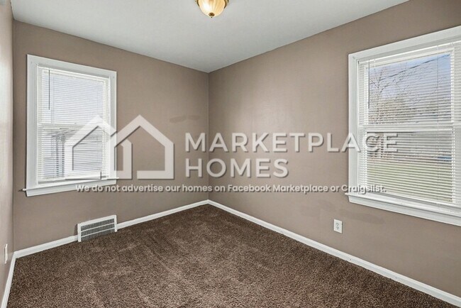 Building Photo - 14653 Ego Ave