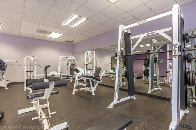 Building Photo - 2 bedroom in Sunny Isles Beach FL 33160